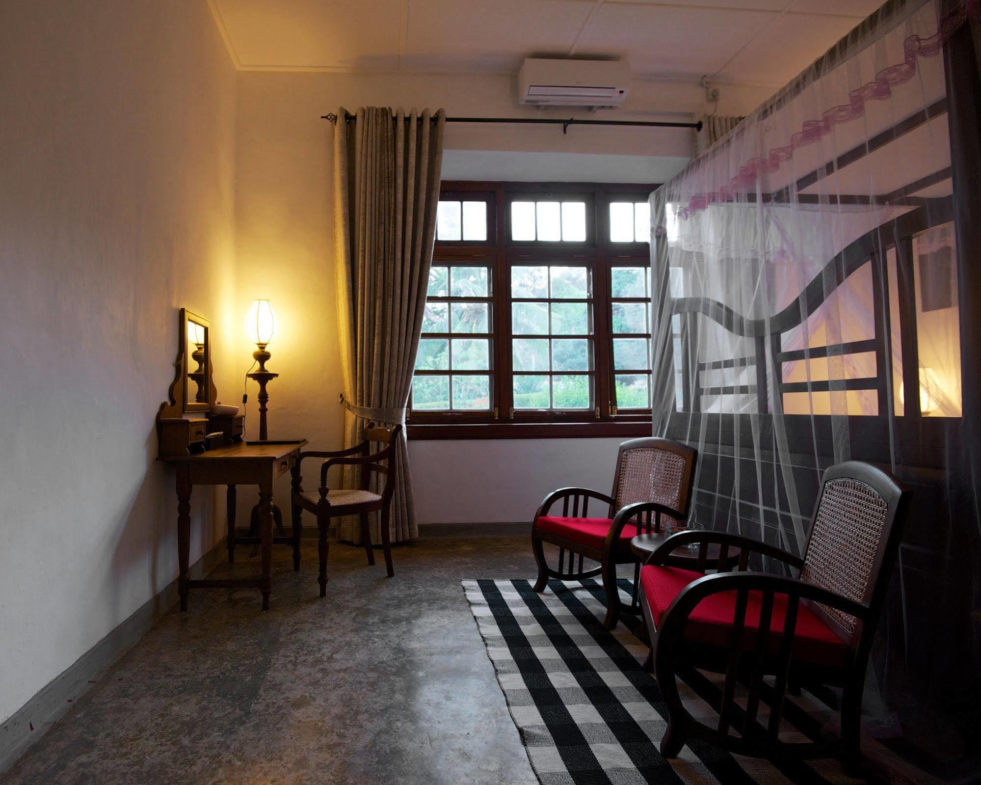 Mountbatten Bungalow Kandy Exterior foto