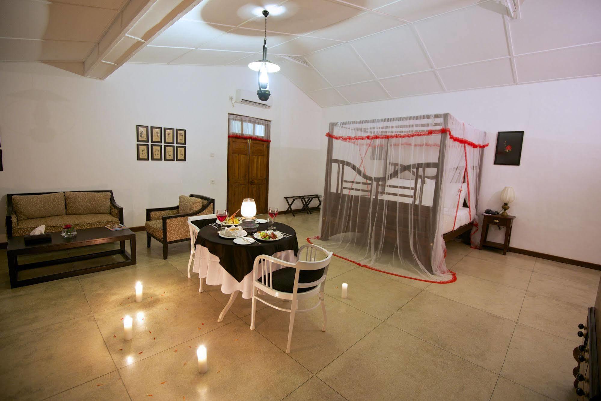 Mountbatten Bungalow Kandy Exterior foto