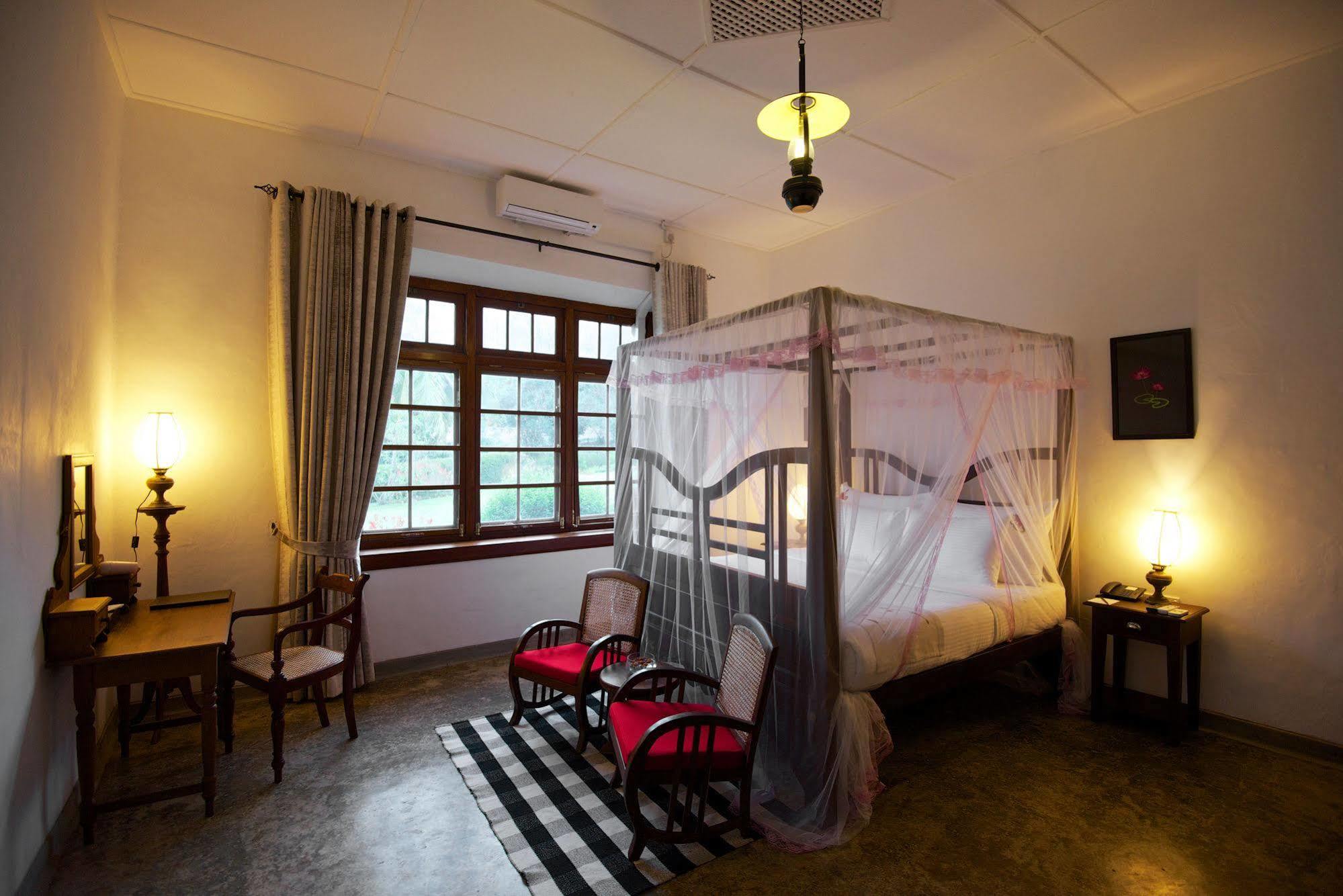 Mountbatten Bungalow Kandy Exterior foto